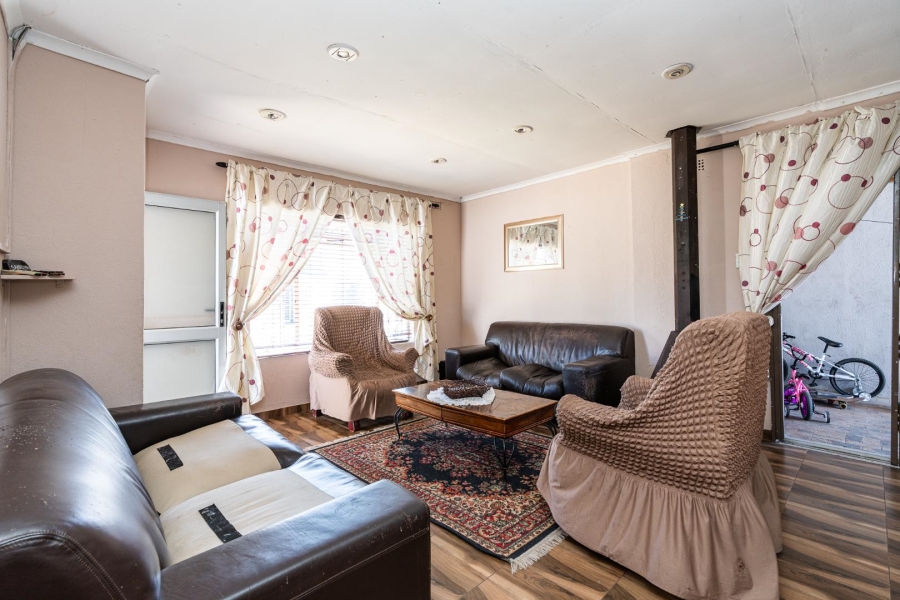 4 Bedroom Property for Sale in Sanddrift Western Cape